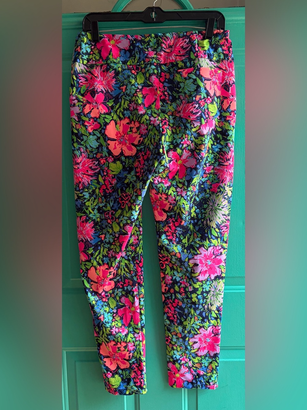 EUC Lilly Pulitzer Luxletic Corso Golf Pants - 8 - Picture 2 of 3